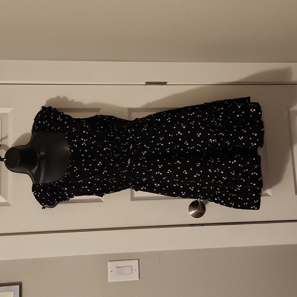 Black dress w/white flowers